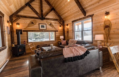 La Malbaie Ski Chalet | Chalet 6 pers. Petit lac, chevaux et Nature Parc Regional du Mont Grand Fonds.