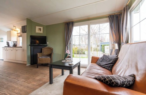 Sint-Annaland Resort | Chalet 6 - Two Bedroom Resort, Sleeps 4
