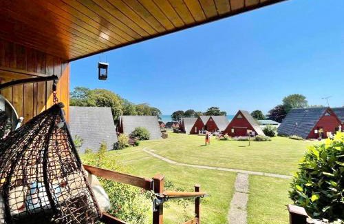 Martin Ski Chalet | Chalet 95, Kingsdown Park
