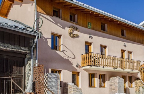 Saint-Marcel Apartment | Chalet Acacia in Saint Marcel - Charming 3-Room Apt, 4 People, Wi-Fi