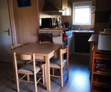 Estang Ski Chalet | Chalet accueillant avec vue sur le lac