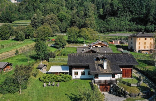 Giustino Ski Chalet | Chalet 'Agriturismo Casa Al Campo' with Mountain View, Private Pool and Wi-Fi