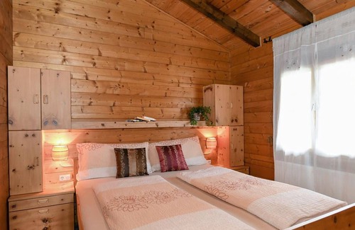 Monguelfo Ski Chalet | Chalet "Alpenblick" with Mountain View, Wi-Fi & Garden