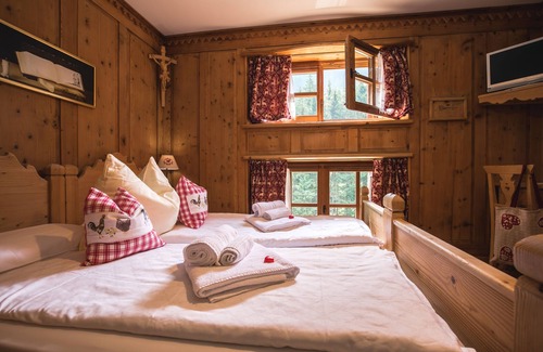 Cogolo Hotel | Chalet Alpenrose Bio Wellness Naturhotel