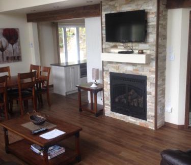 L'Anse-Saint-Jean Ski Chalet | Chalet Alpin