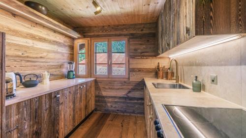 Zweisimmen Nr Gstaad Ski Chalet | Chalet Ananda, Lauenen bei Gstaad