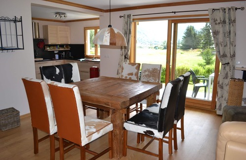 Monetier-les-Bains Apartment | Chalet-Appart Standing 6 to 8p. At the foot of the slopes + Swimming pool Sauna Hammam in Serreche