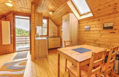 Liebenfels Apartment | Chalet-apartment with balcony near the lakes