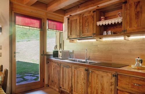 Monno Ski Chalet | Chalet 'Appartamento' with Mountain View, Private Garden and Balcony