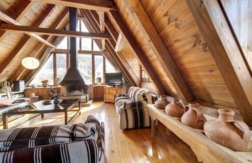 Tredos House | Chalet Aranés Santa María cerca de Baqueira-Beret by Eth Flòc