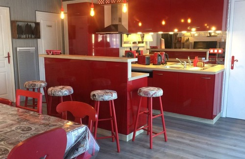 Laguiole Ski Chalet | Chalet Arpaulia Accommodation Jonquille