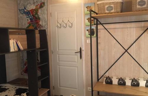 Laguiole Ski Chalet | Chalet Arpaulia Accommodation Jonquille