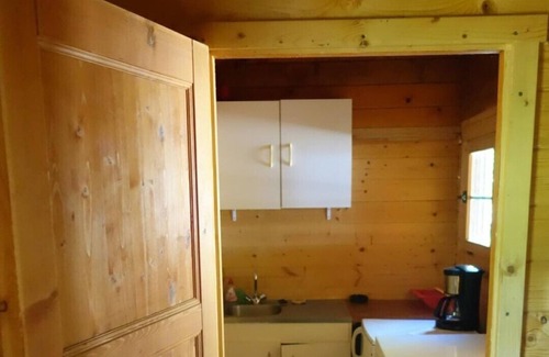 Simiane-la-Rotonde Cabin | Chalet Artémis