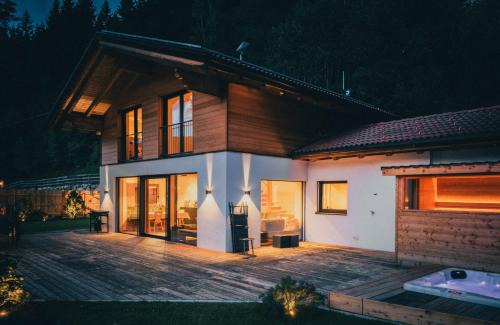 San Pancrazio Ski Chalet | Chalet Astra, Whirlpool & Sauna
