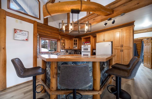 Vernon Ski Chalet | Chalet at Swan Lake