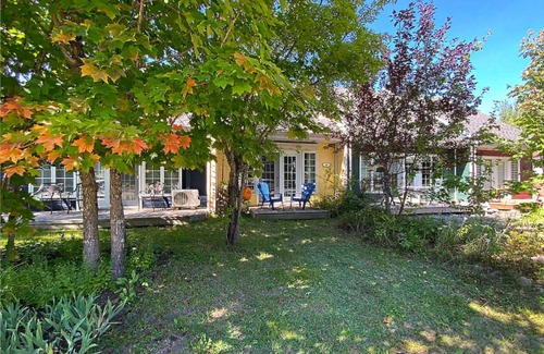L'Anse-Saint-Jean Ski Chalet | Chalet at the foot of Mont-Édouard -ski in, ski out