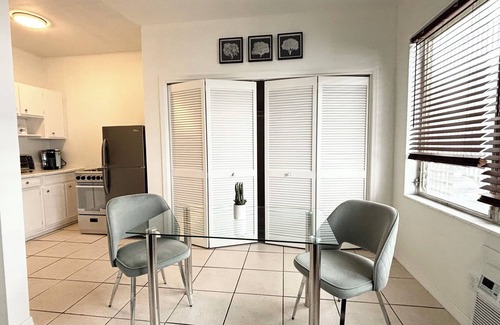 Downtown Fort Lauderdale Apartment | Chalet at Victoria Park Downtown Fort Lauderdale-One Bedroom Apartment 9