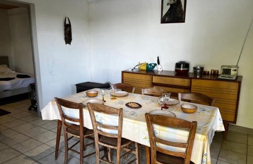Moutiers-en-Puisaye Ski Chalet | Chalet au bord de l'étang 4 pers