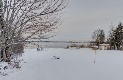 Stratford House | Chalet au bord du lac Aylmer