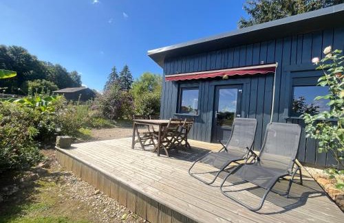 Saint-Denis-sur-Ouanne House | Chalet au calme avec terrasse sur belle propriété