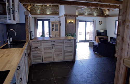 Vaujany Ski Chalet | Chalet Augustin 4 stars Vaujany Alpe d'Huez large ski area