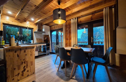 Abreschviller Ski Chalet | Chalet Aura & Jacuzzi - Label Qualité Moselle