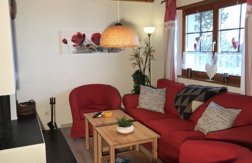 Mogelsberg Ski Chalet | Chalet 'Auszeit' with Mountain View, Garden & Wi-Fi