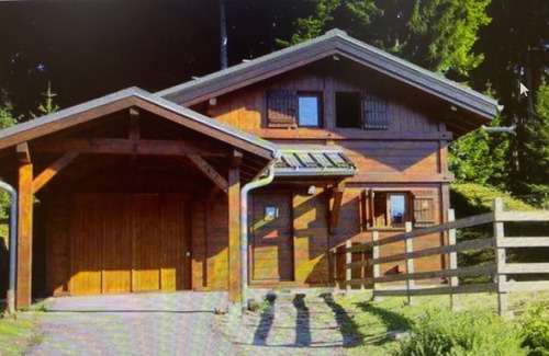 Les Carroz-d'Araches Ski Chalet | Chalet aux Carroz d'Arâches Domaine du Grand massif - sleeps 6