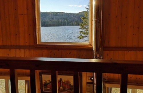 Saint-Paul-de-Montminy Ski Chalet | CHALET BORÉAL SITUÉ SUR LE BORD DU LAC COLIN