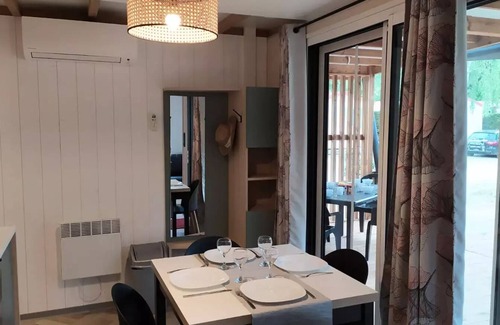Saint Maime House | Chalet Badiane Premium + 35m2 (2x - 4/6 pers) + Terrasse 19m2 + LV + TV + 2SDB + Clim 6 persons