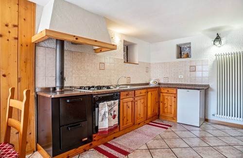 Primiero San Martino di Castrozza Ski Chalet | Chalet 'Baita Valmesta' with Mountain View, Private Terrace and Private Garden