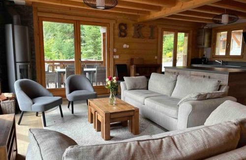 La Cote-d'Arbroz Ski Chalet | Chalet Balata - Charming chalet with hot tub and views