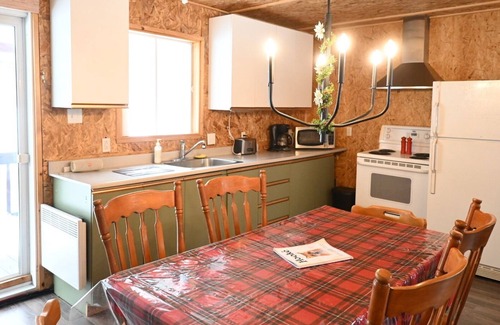 Saint-Raymond Ski Chalet | Chalet basecamp