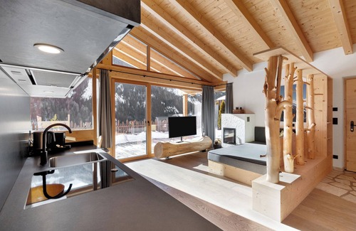 Selva dei Molini Ski Chalet | Chalet 'Berg' with Mountain View, Private Terrace and Wi-Fi