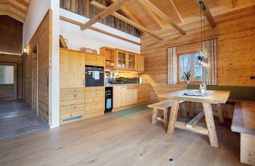 Freyung Ski Chalet | Chalet 'Bergchalet 1' with Private Pool, Private Terrace and Wi-Fi