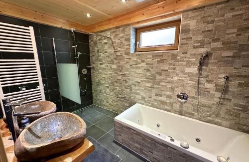 Annaberg im Lammertal Ski Chalet | Chalet Bischofsmütze - Direkt an der Skipiste im Skigebiet Dachstein West