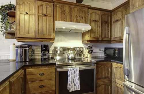 Entrelacs Ski Chalet | Chalet Bo-Ho ♥ Relaxation Spa ✸ Kayak & Paddle Board