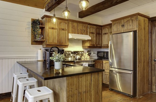 Entrelacs Ski Chalet | Chalet Bo-Ho ♥ Relaxation Spa ✸ Kayak & Paddle Board