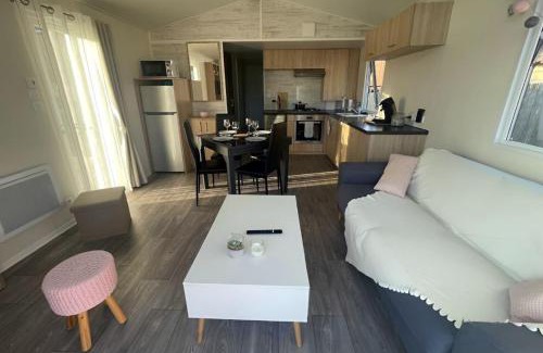 Torcy-le-Petit Apartment | Chalet bois