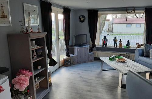 Leeuwarden Other | Chalet Boot style
