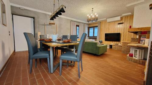 Borno Villa | Chalet Bornhome relax, sport e cultura altopiano del sole 6 ospiti - pet Frendly