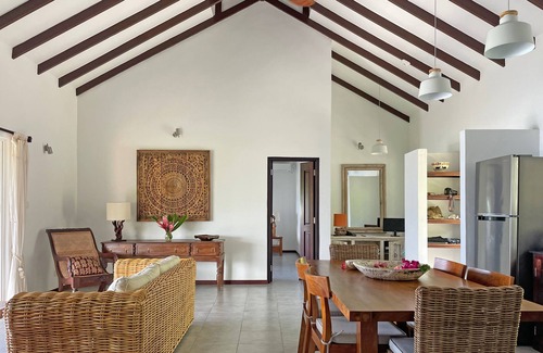 Anse Royale House | Chalet BougainvillenTwo-Bedroom Villa with Ocean View
