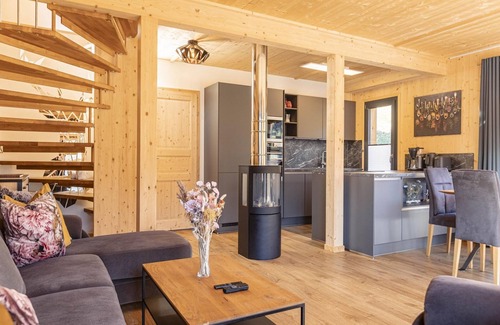Steinach am Brenner Ski Chalet | Chalet by the ski lift with balcony and sauna