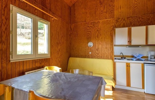 Saint-Jacques-d'Ambur Ski Chalet | Chalet Cosy au Calme | Salon de Jardin + Vue Lac