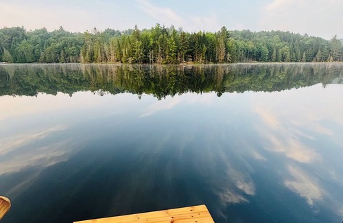 Pointe-au-Chene Ski Chalet | Chalet Lakehouse dreamy and private by the beautiful lake. Close to Montreal