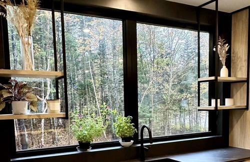 Saint Donat Ski Chalet | Chalet Luxueux Scandinave et Moderne à 5 min du Mont Garceau