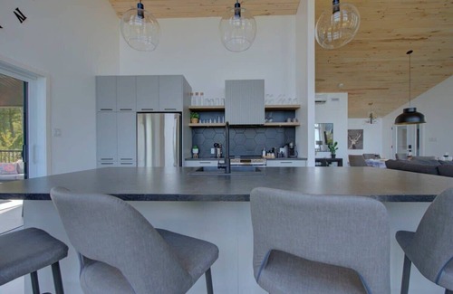 Saint-Joseph-de-la-Rive Ski Chalet | Chalet Le Ô Vitré spa