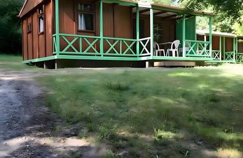 Bretagne-d'Armagnac House | Chalet 'Campitel 4 Personnes 92' with Private Terrace, Private Garden and Wi-Fi