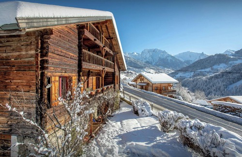 Manigod Ski Chalet | Chalet Cashmere Spirit - Luxury holiday for 10 with spa - OVO Network