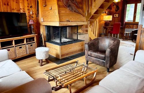 Ax-les-Thermes Ski Chalet | Chalet chaleureux à Ax-les-Thermes avec vue sur la montagne